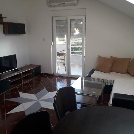 Apartmani Kuzmic Vrsi Exteriör bild