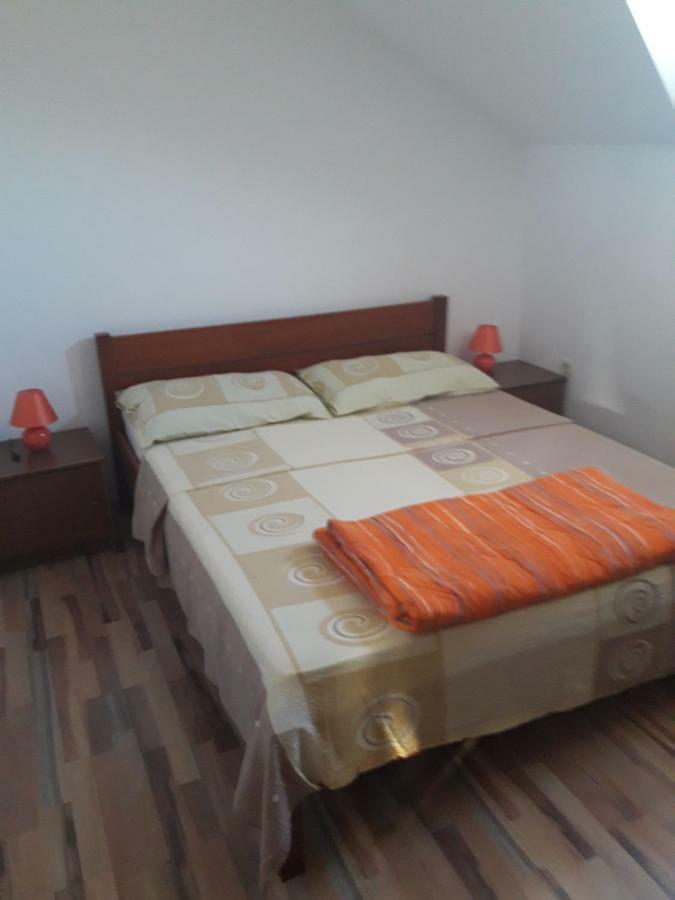 Apartmani Kuzmic Vrsi Exteriör bild