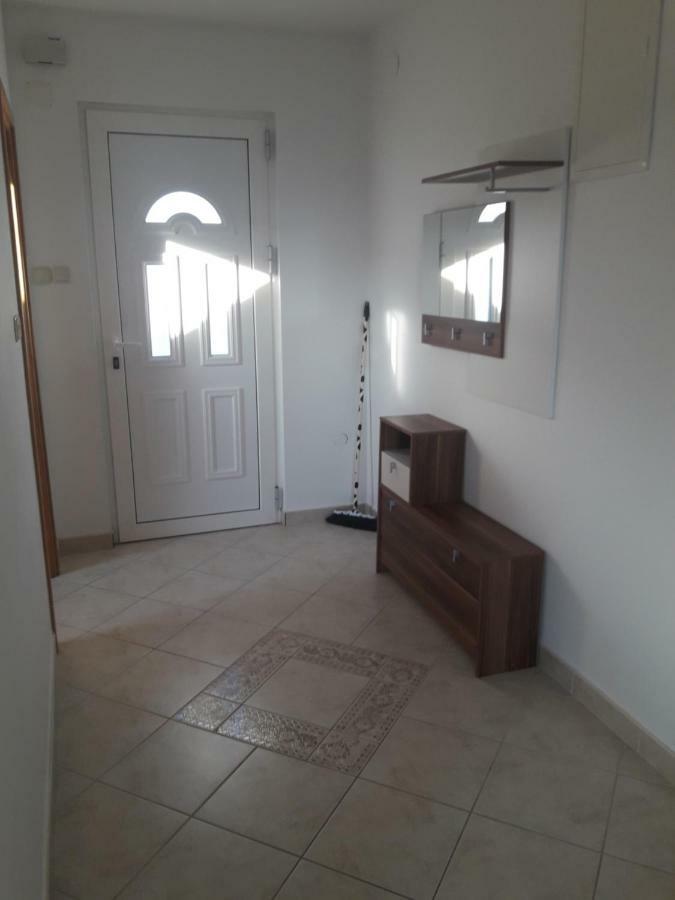 Apartmani Kuzmic Vrsi Exteriör bild