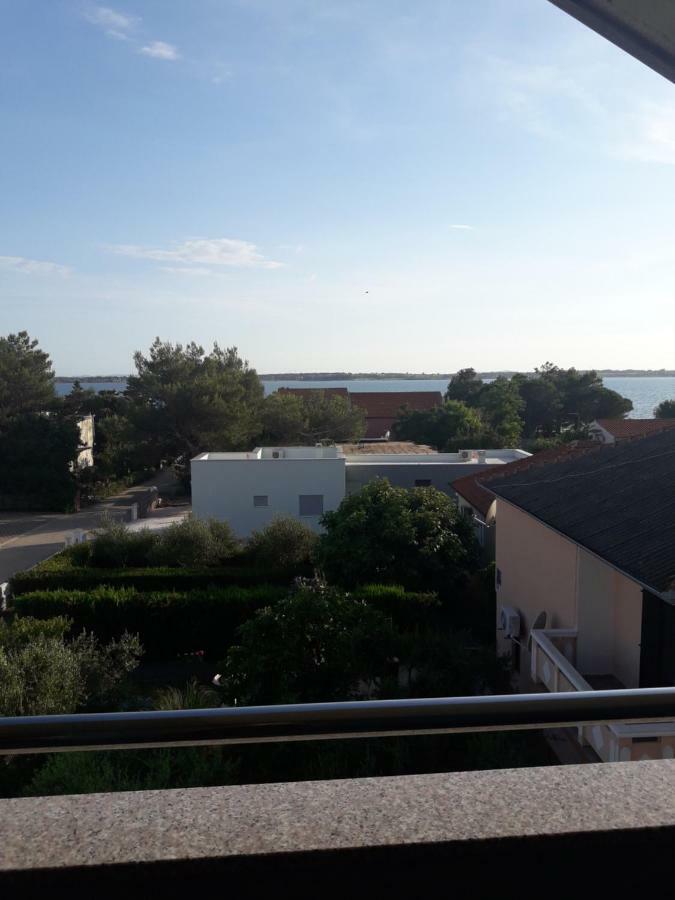 Apartmani Kuzmic Vrsi Exteriör bild
