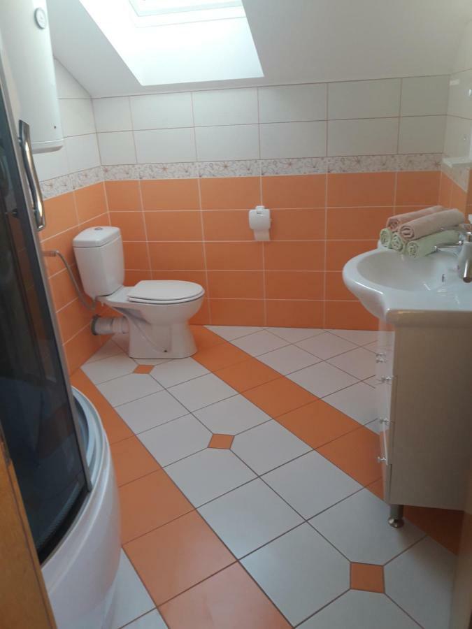 Apartmani Kuzmic Vrsi Exteriör bild